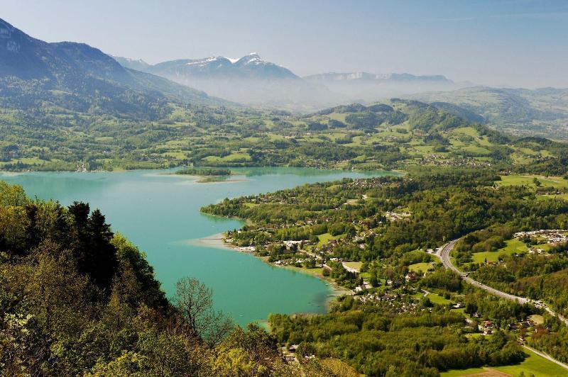 Ibis Budget Chambery Sud Challes Les Eaux Екстериор снимка