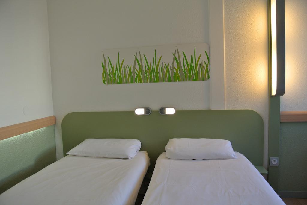 Ibis Budget Chambery Sud Challes Les Eaux Екстериор снимка
