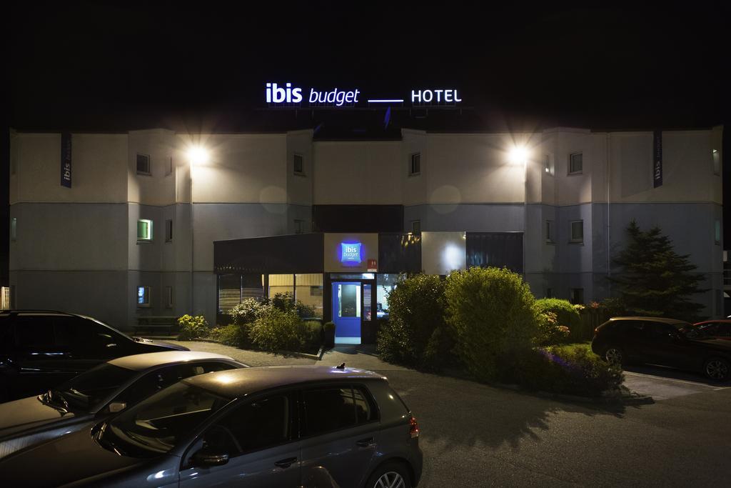 Ibis Budget Chambery Sud Challes Les Eaux Екстериор снимка