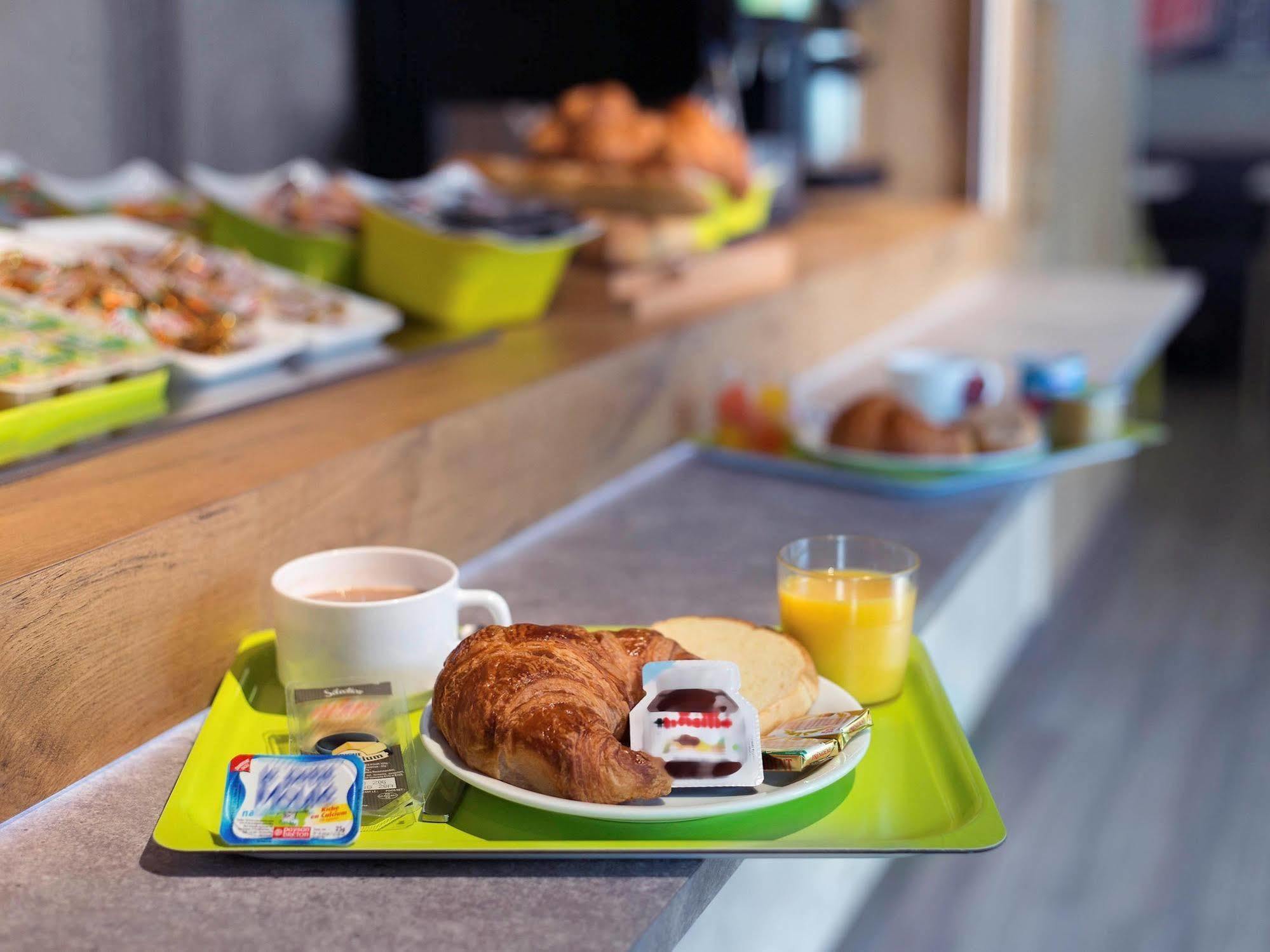 Ibis Budget Chambery Sud Challes Les Eaux Екстериор снимка