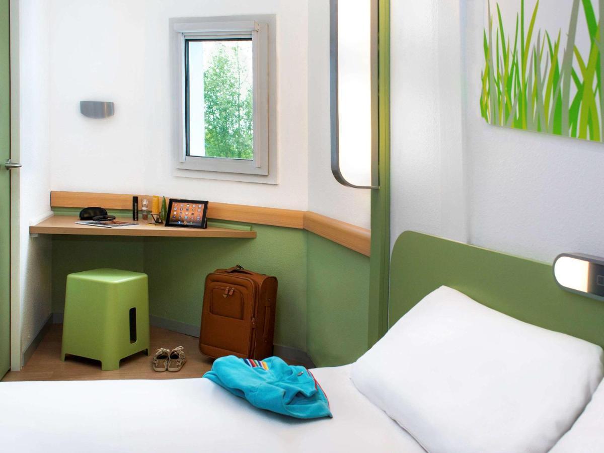 Ibis Budget Chambery Sud Challes Les Eaux Екстериор снимка